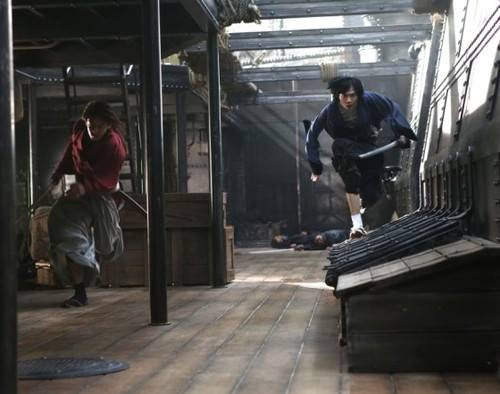 Rurouni Kenshin: The Legend Ends Review 5 In a game of speed, the younger Seta has the upper-hand. Guess what Kenshin does to even the odds.