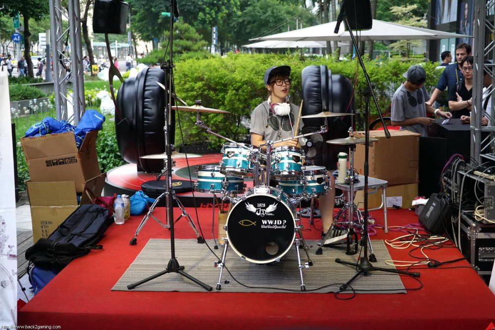 Watch S White Slam Dunk Drum Cover At Kingston Hyperx Public Demo