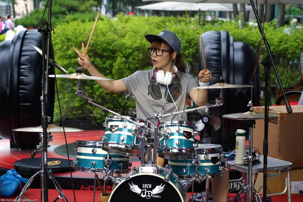 Watch S White Slam Dunk Drum Cover At Kingston Hyperx Public Demo
