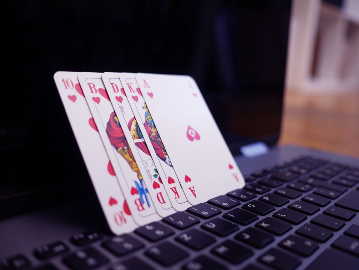 5 Fascinating Benefits Of Playing Live Casino Games -