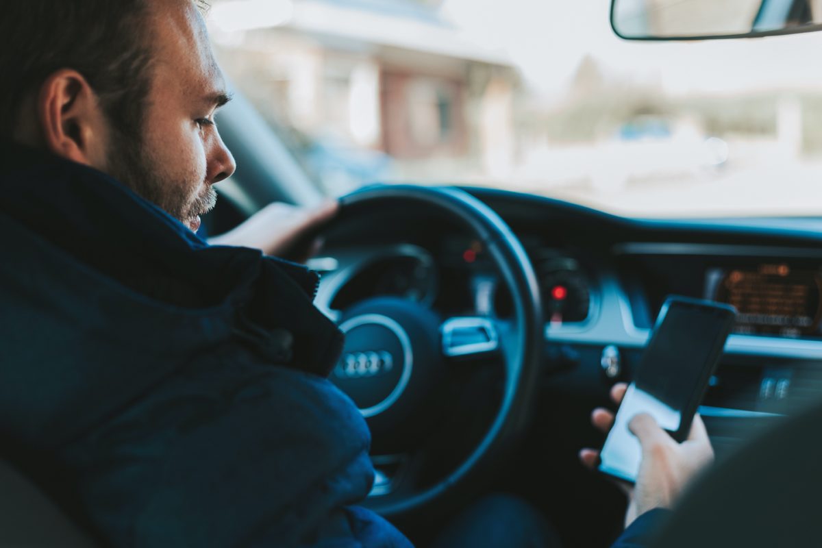 The Effects Of Playing Mobile Games While Driving – Are They Causing Car Accidents?