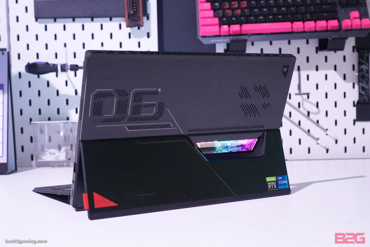 Rog Flow Z13 (I7+Rtx 3050) W/ Xg Mobile (Rx 6850M Xt) Gaming Tablet Review