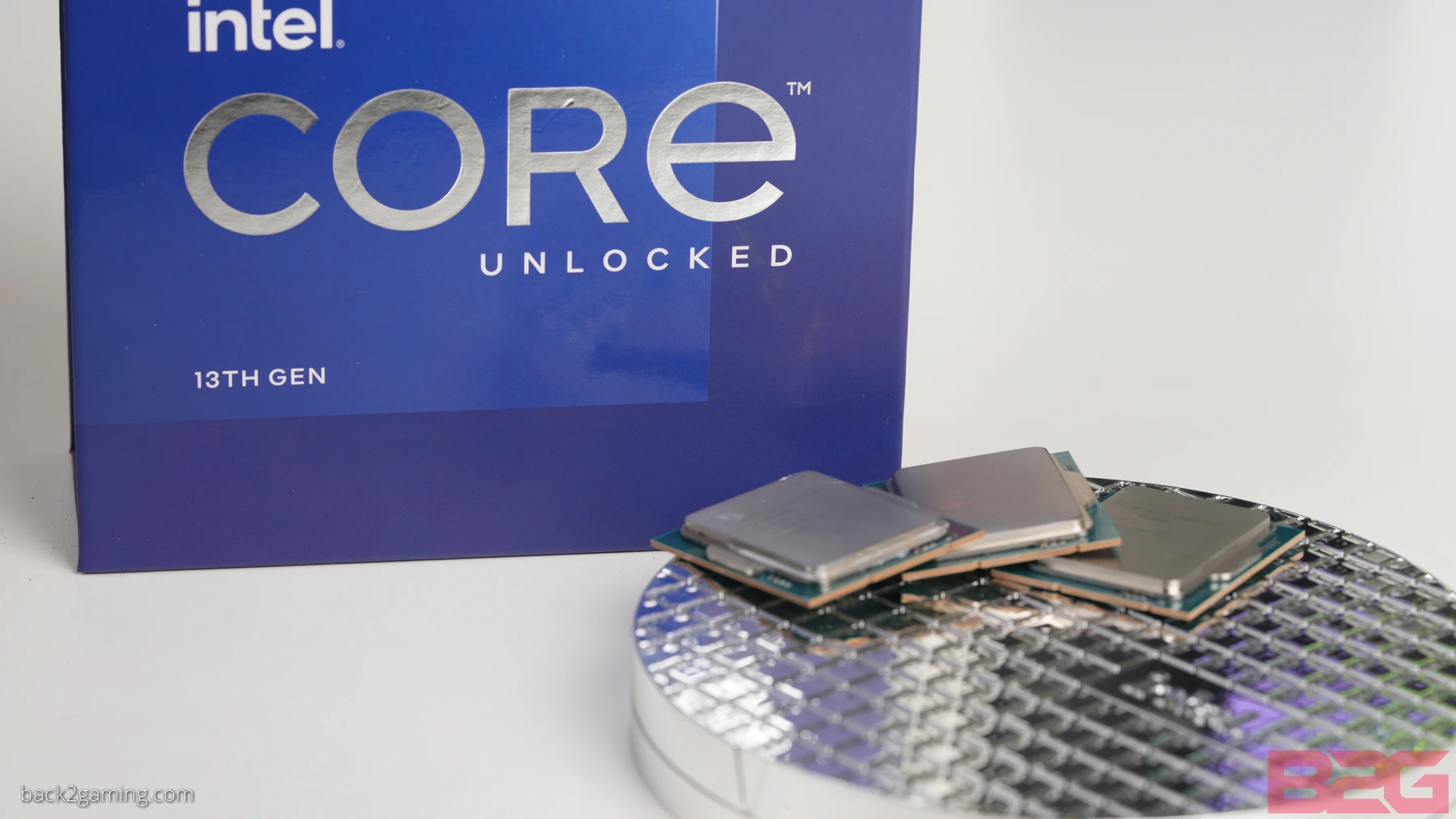 Intel Core i5-13600K and i7-13700K pre-production samples have been tested  in games 