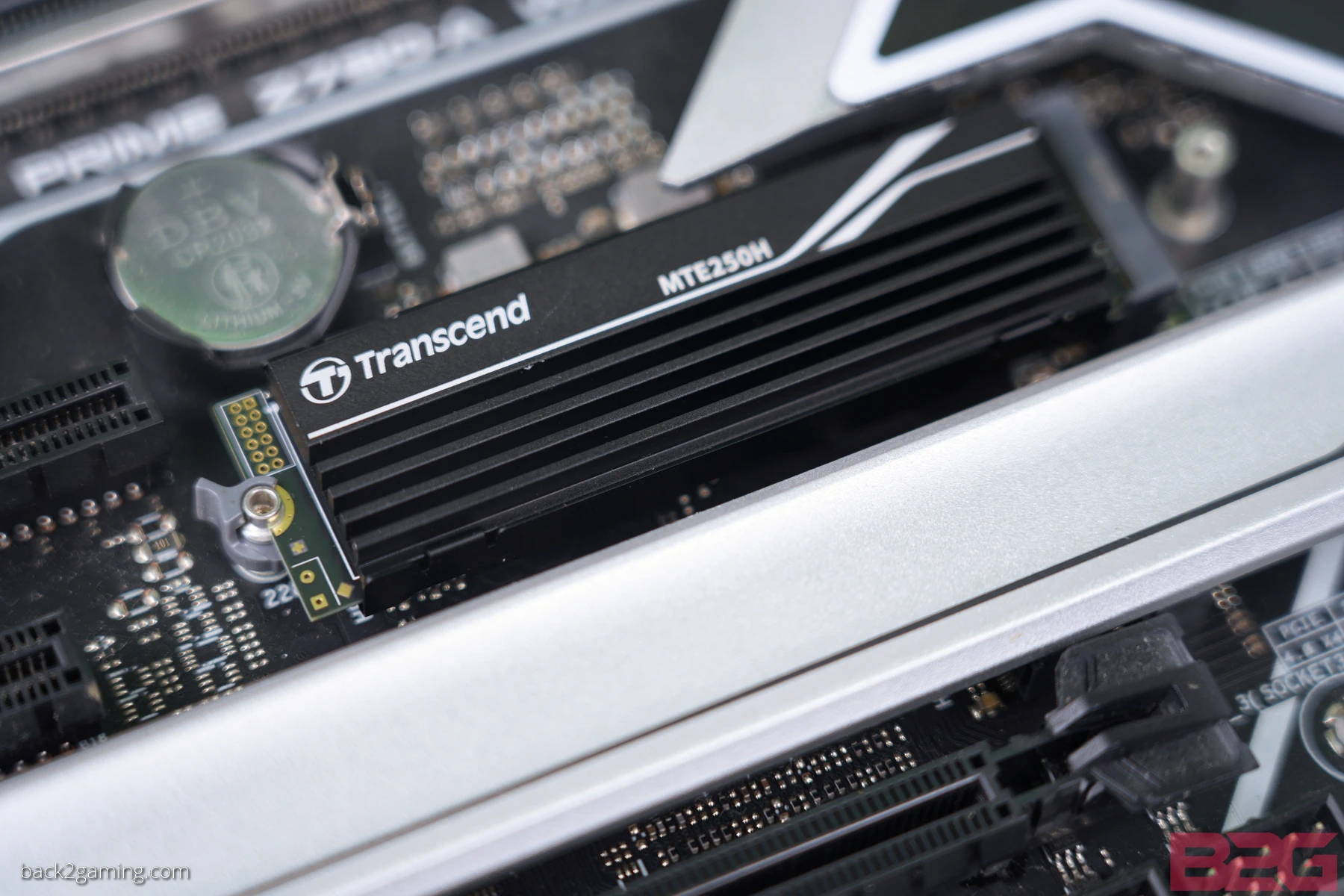 Transcend 250H SSD Review: The Pricey Option