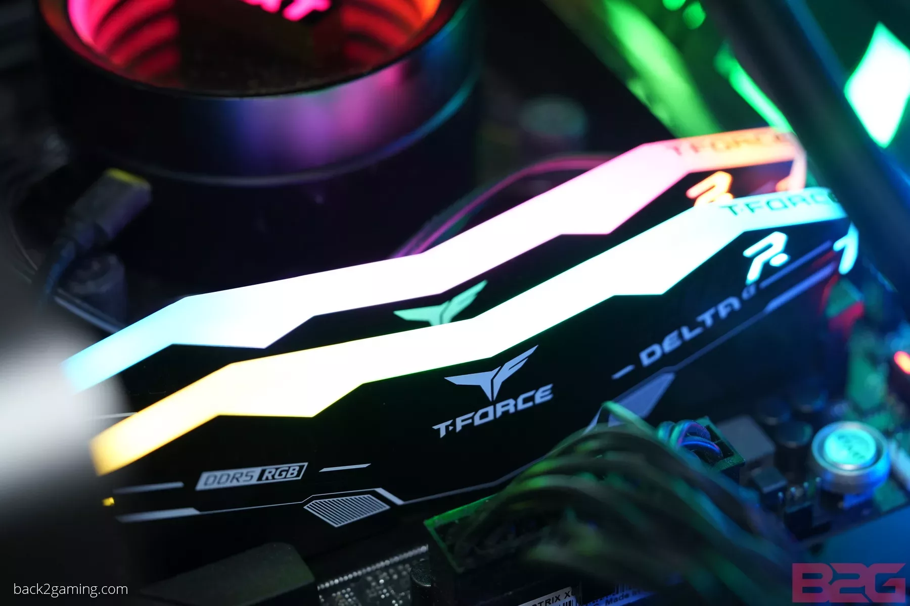 おおかみT-FORCE DELTA RGB DDR5 32GB DELTA RGB DDR5 DESKTOP MEMORY BLACK 32GB(2x16GB) 8000MHz